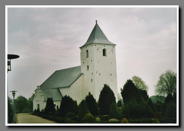 Tamdrup kirke 2004
