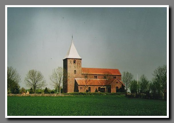 Uth kirke 2004